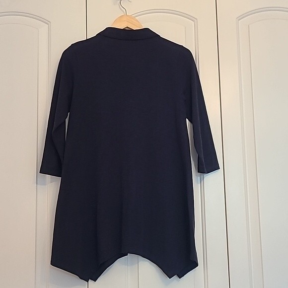 Soft Surroundings Danielle Button Down Asymmetrical Navy Tunic Top Blue Size XS - Picture 3 of 7